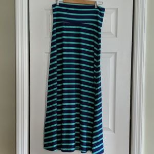 Long knit maxi skirt